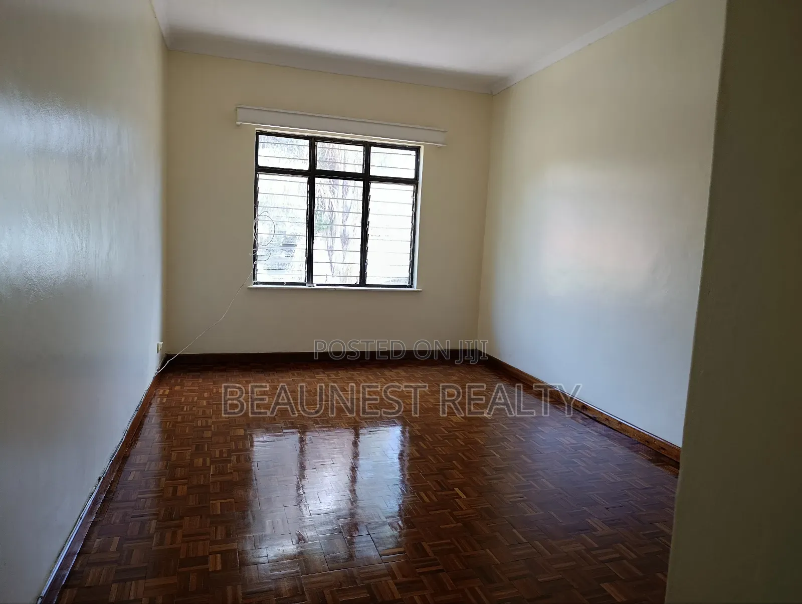 3 Bedroom Duplex Office