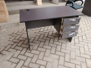 Right Handed Drawers Office Desk