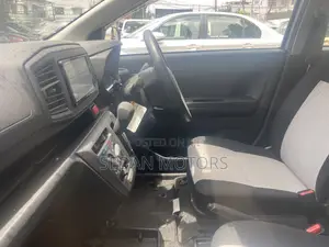 Toyota Pixis 2019 Silver