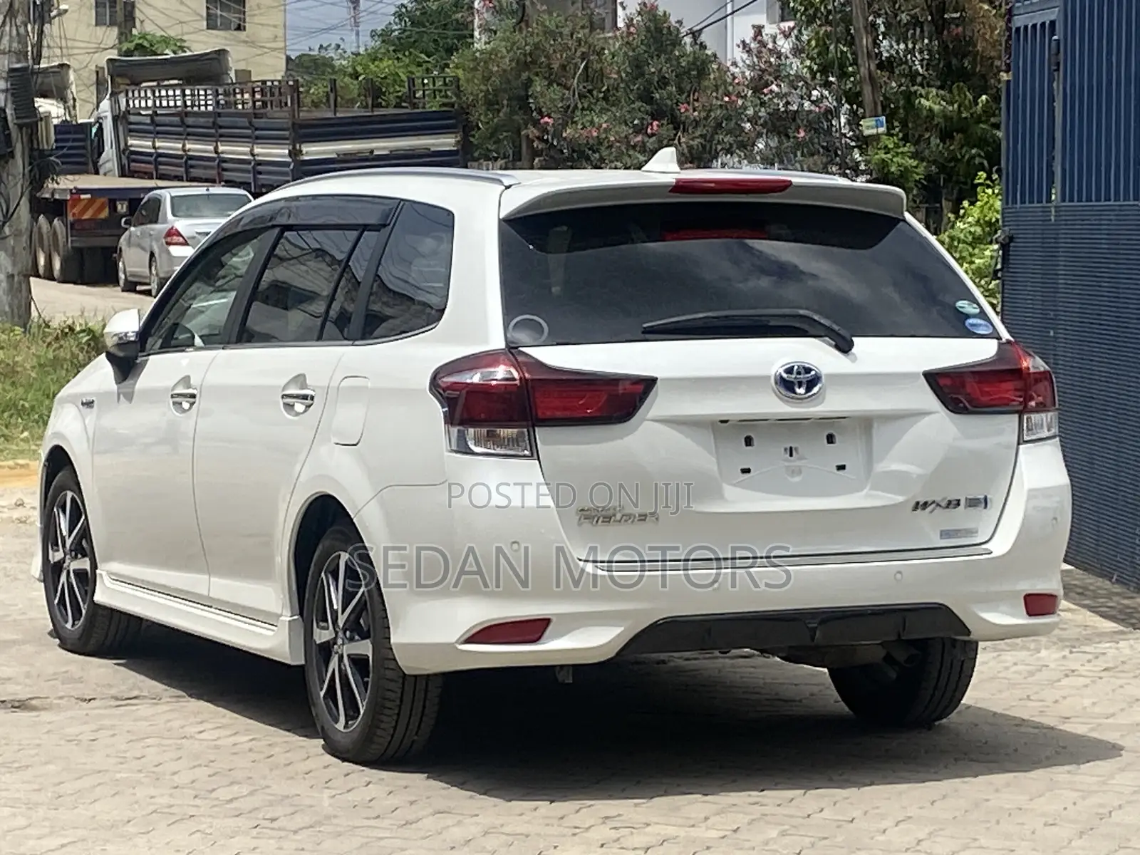 Toyota Corolla Fielder 2019 Pearl