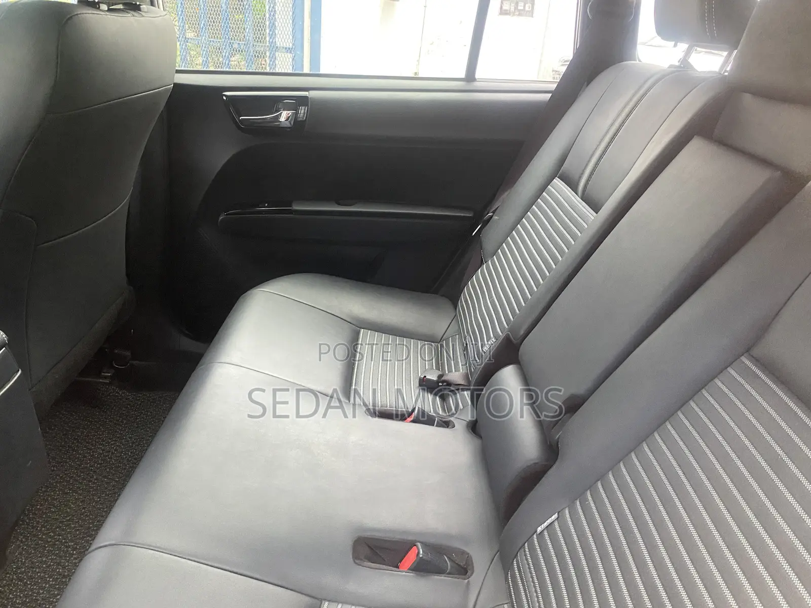 Toyota Corolla Fielder 2019 Pearl