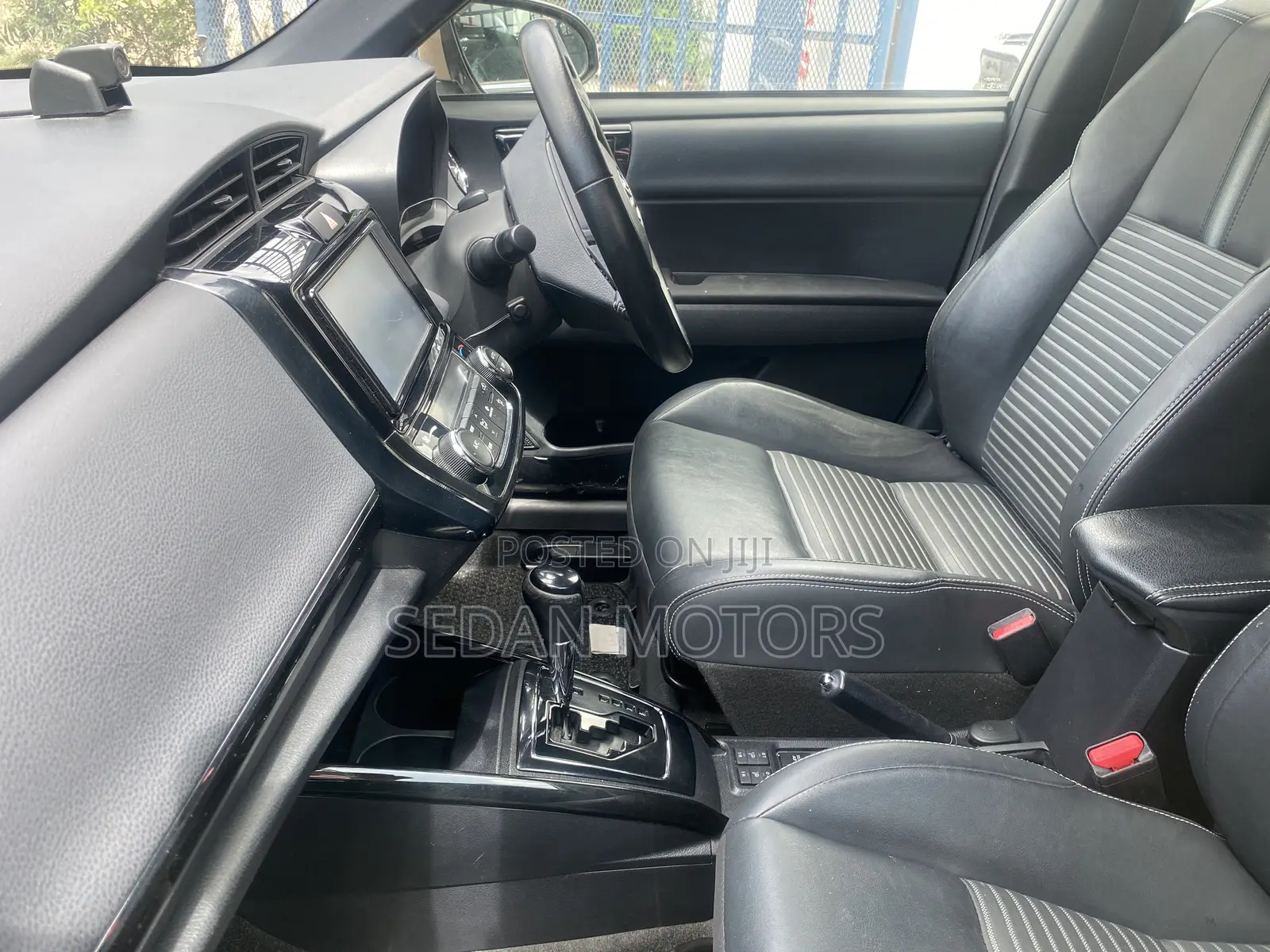 Toyota Corolla Fielder 2019 Pearl
