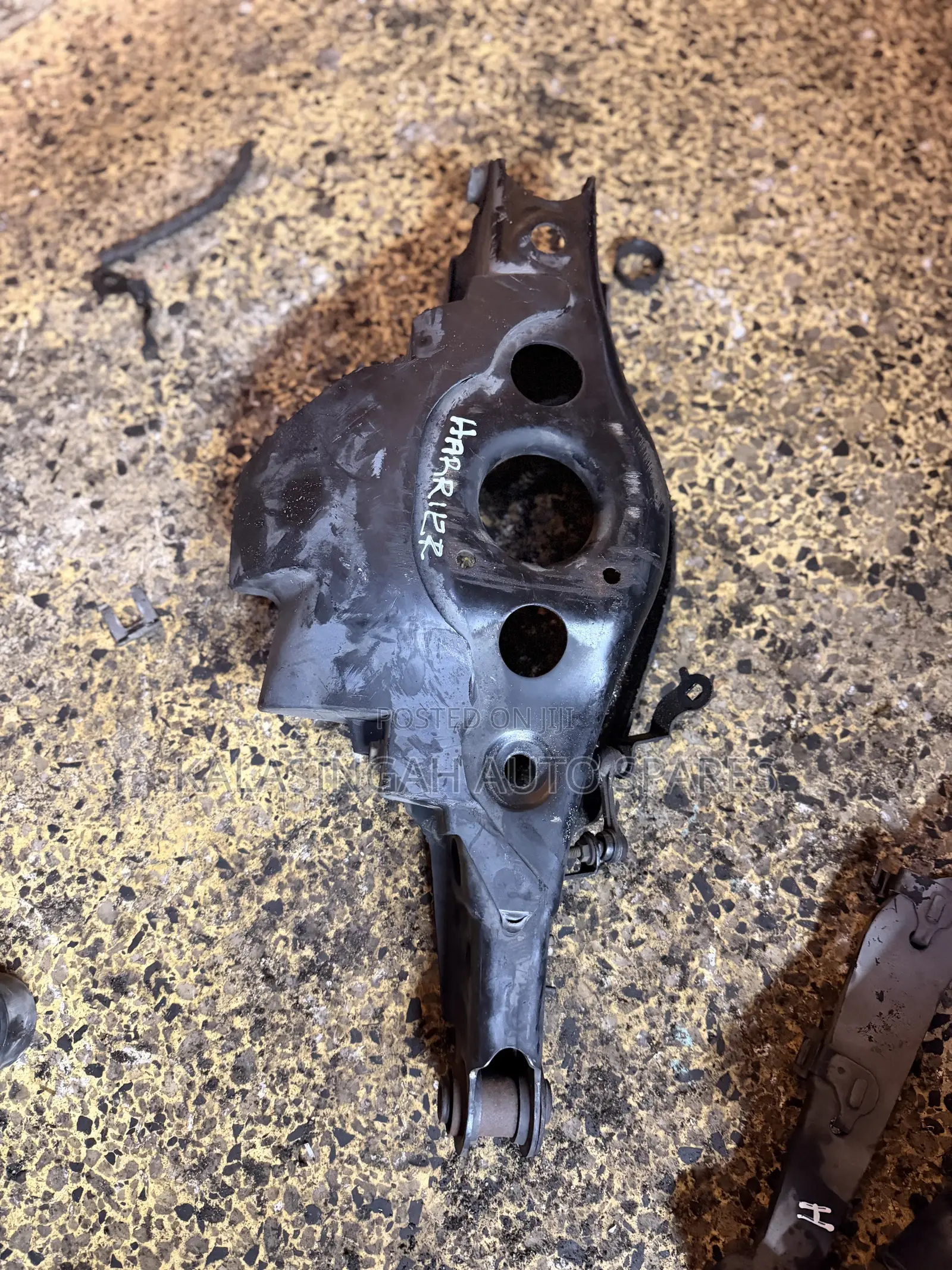 Rear Knuckle Arm For Harrier