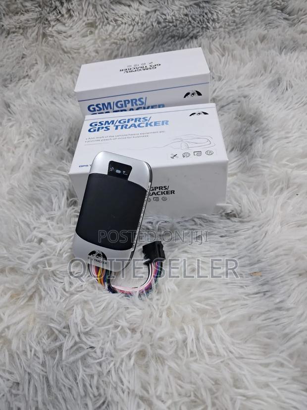 GPS Locator, Mini Electric Car GPS Tracker - Real-Time Positioning - main view