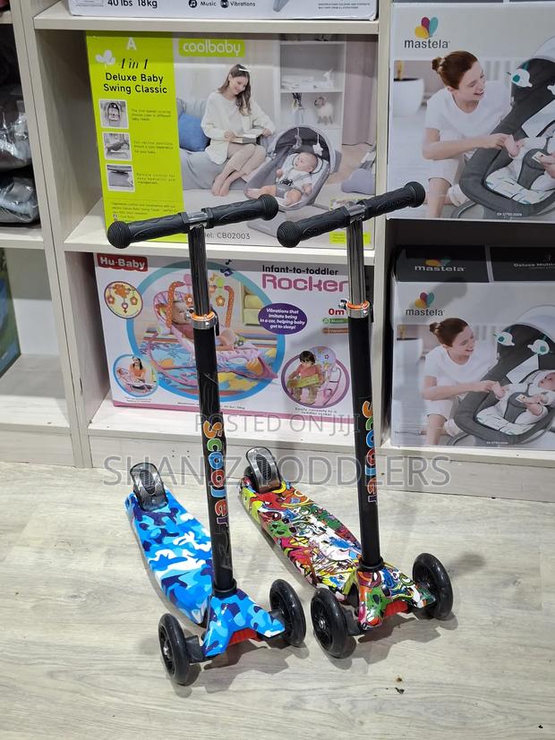 Light Up Kids Scooter for 2-10yrs - main view