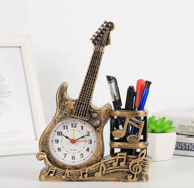 Qcrafted Alarm Clock Serves Elegance and Time Keeping Silved Watch - thumbnail 3