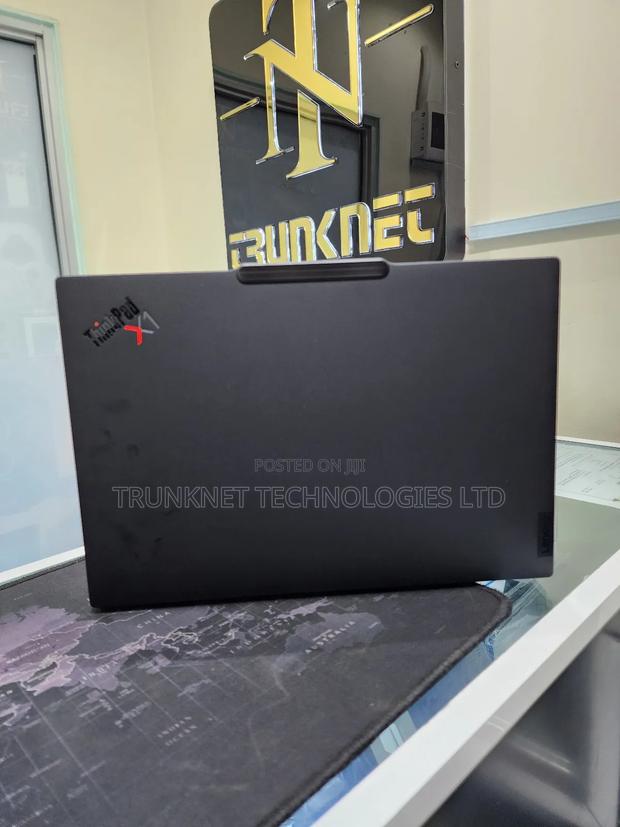 New Laptop Lenovo ThinkPad X1 Carbon 32GB Intel SSD 1T - main view