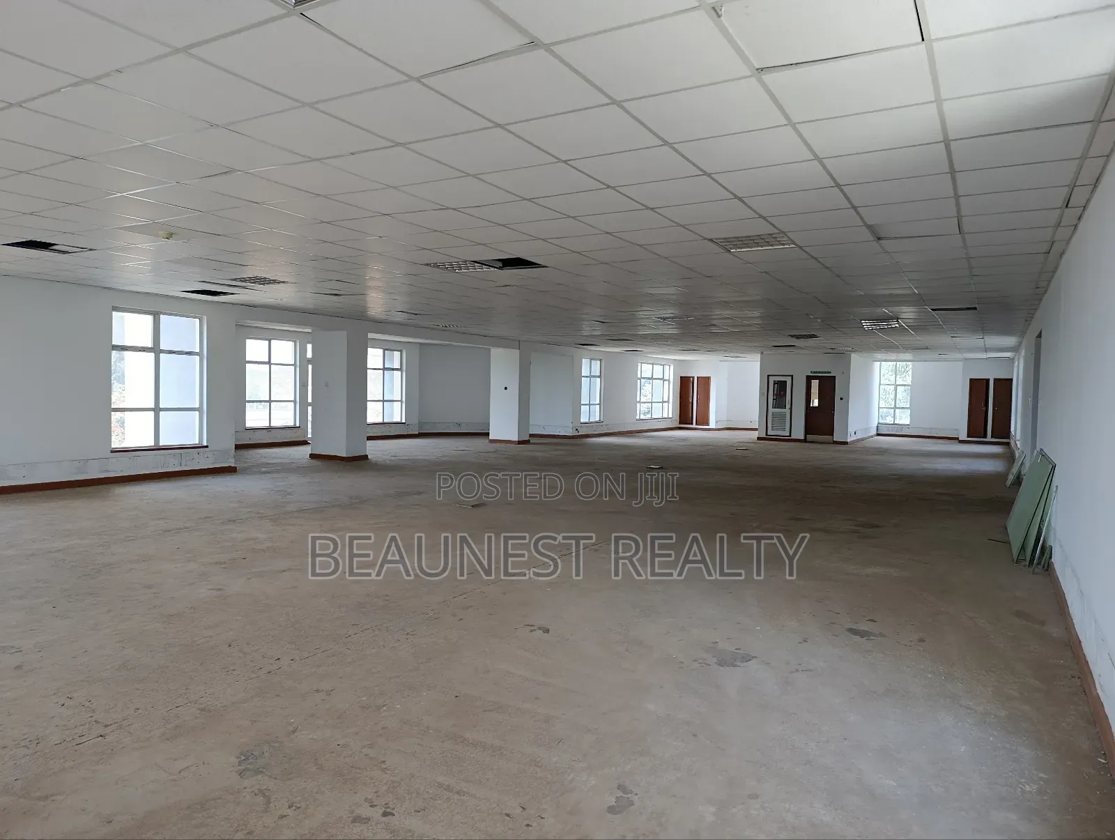 5000 SQFT Office