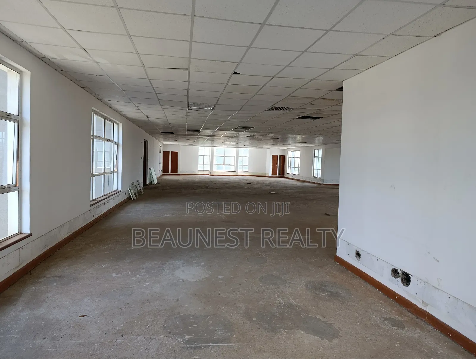 5000 SQFT Office