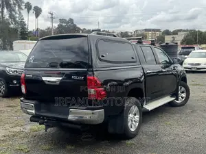 Toyota Hilux SR5+ 4x4 2018 Black