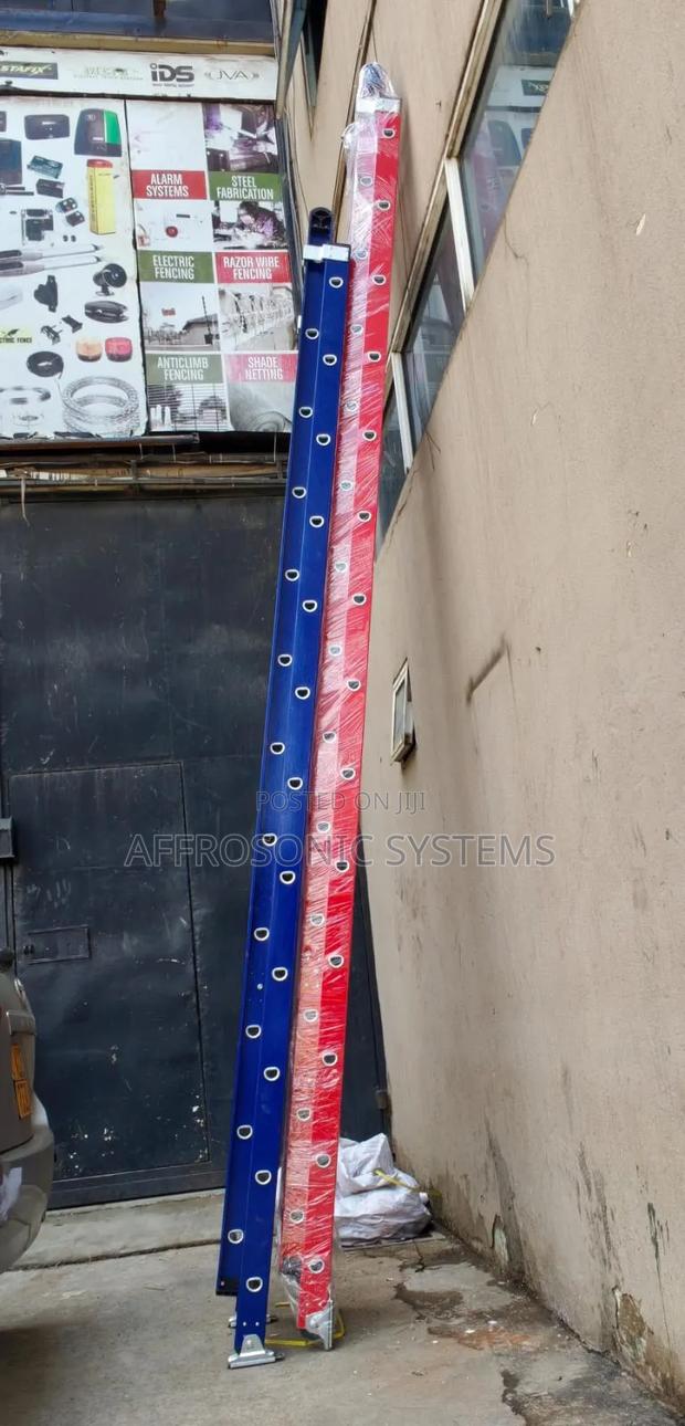 High Visibility Extension Fiberglass Laddder - main view