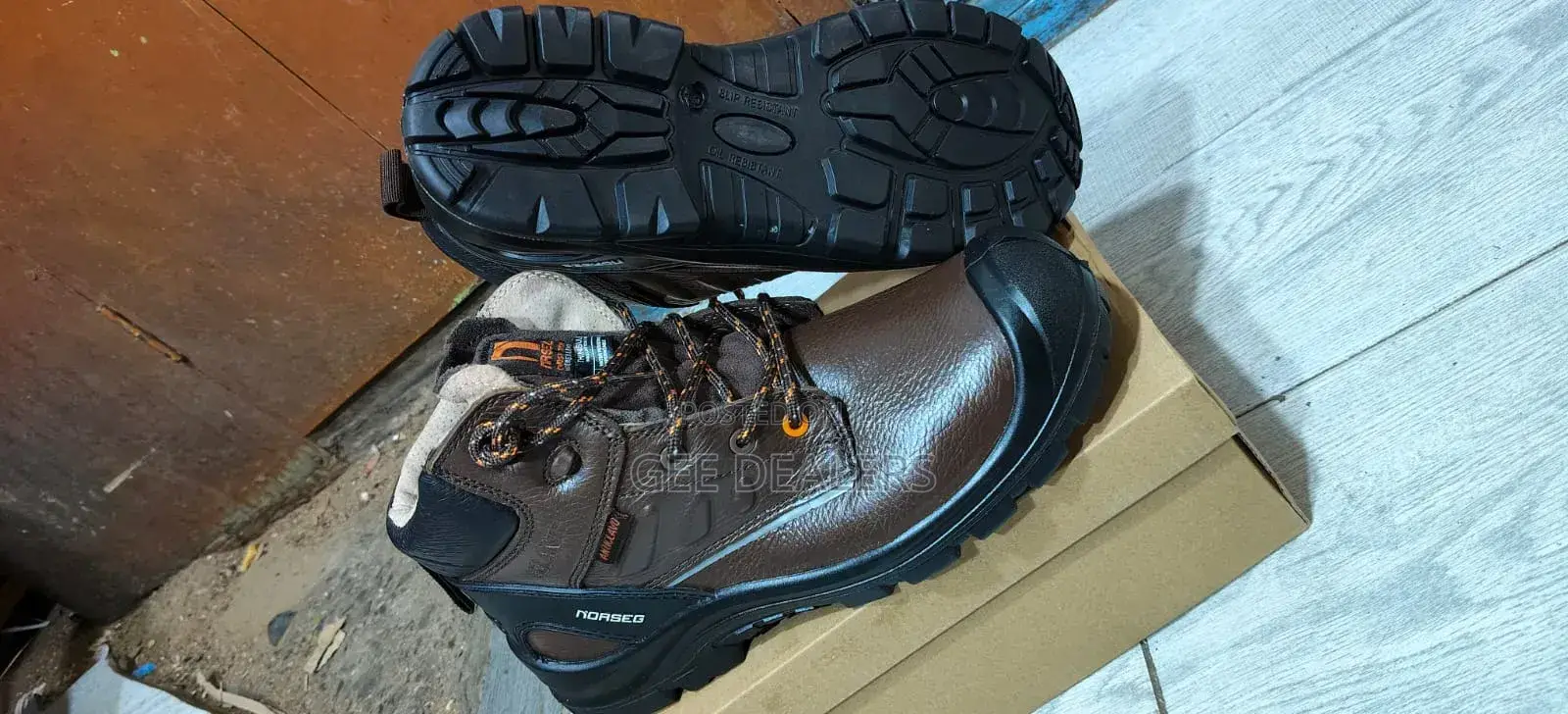 Genuine Leather Brown Heavy Duty Steel Toed Safety Boots,Size 41,43