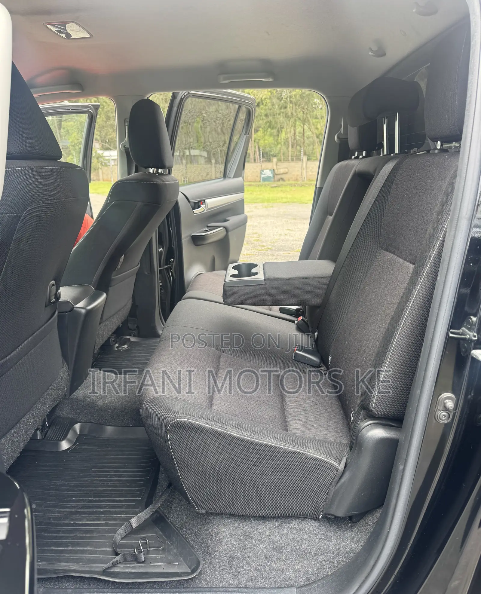 Toyota Hilux SR5+ 4x4 2018 Black