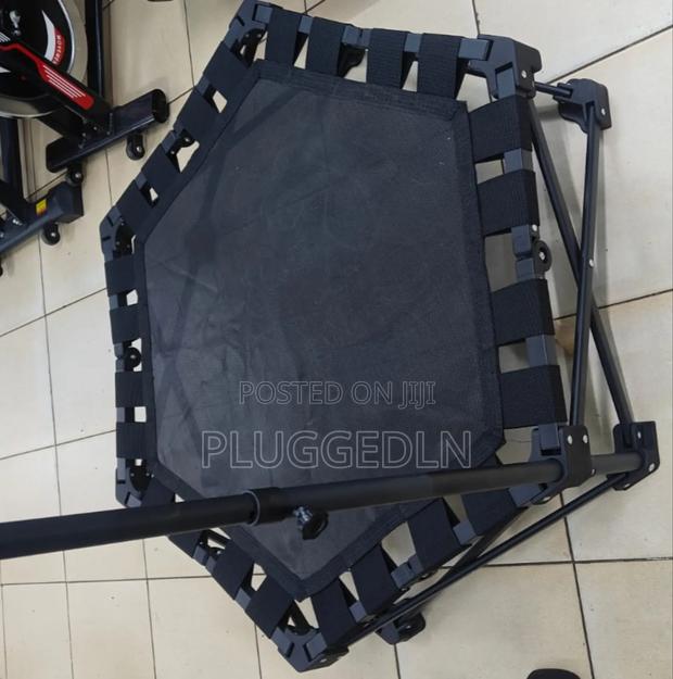 Foldable Trampoline With a Handle - thumbnail 2