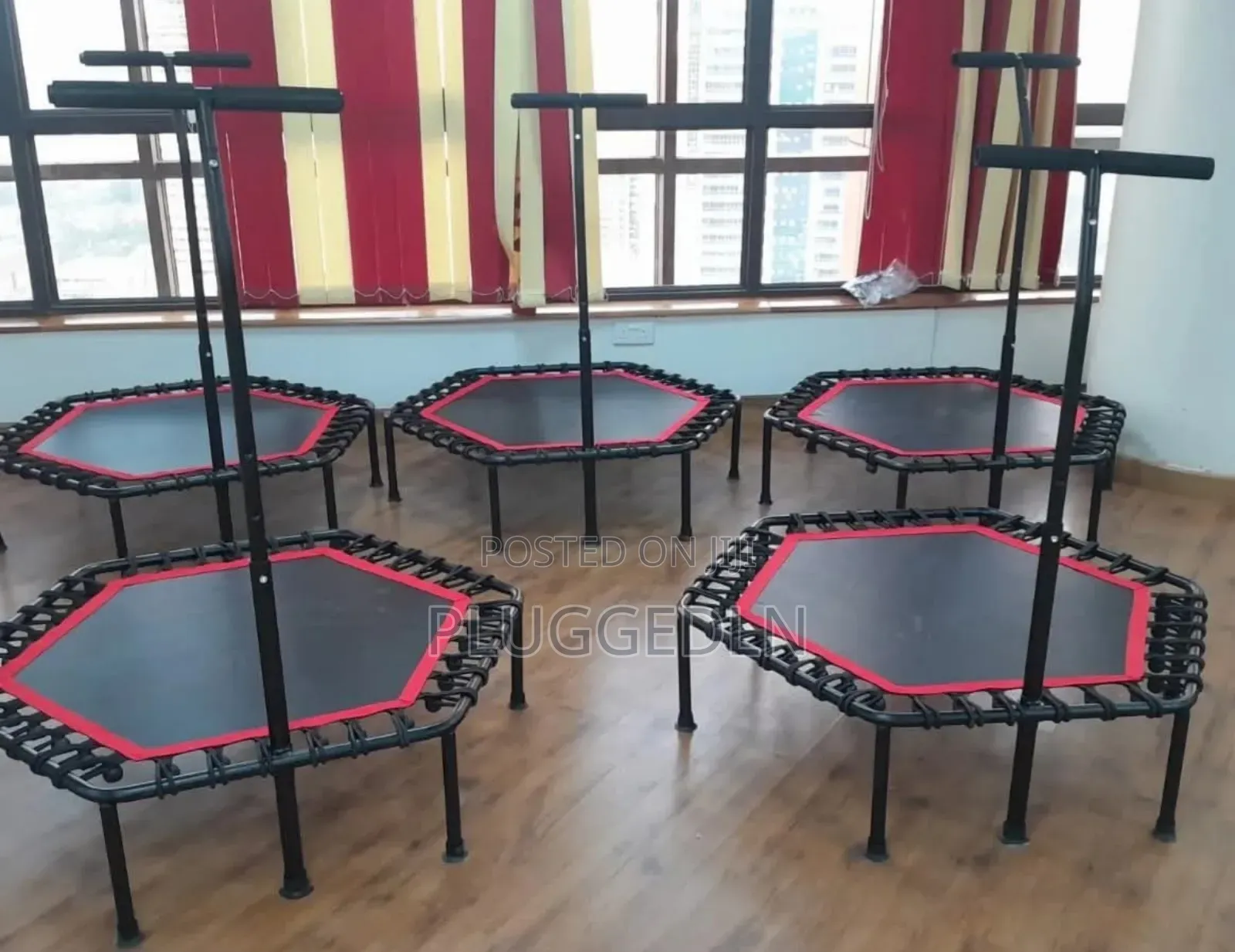 Hexagon Trampoline With a Handle .*