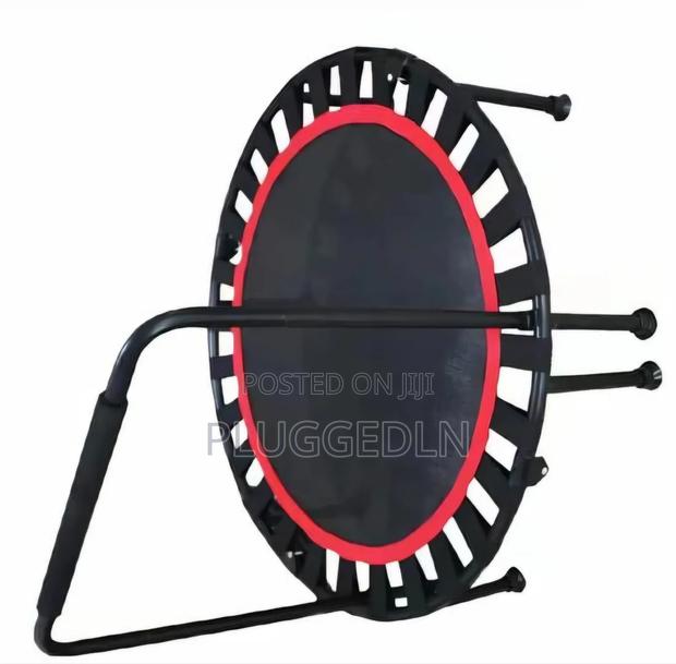 Round Trampoline With a Handle . - thumbnail 2