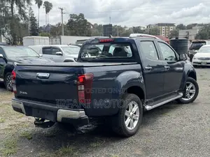 Isuzu D-MAX 2018 Blue