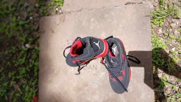 Jordans 4 Size 39 Ultra Red - thumbnail 5