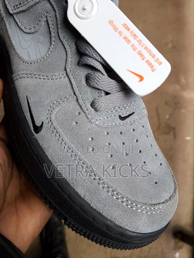 Airforce One Customized Gray - thumbnail 3