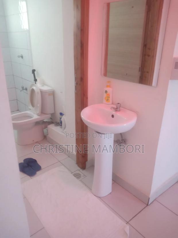 Airbnb Host - thumbnail 4