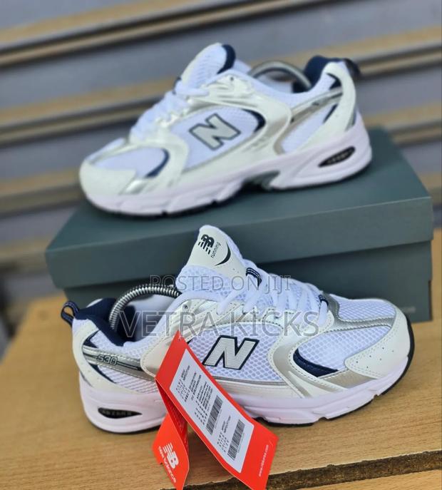 New Balance 530 Black and White - thumbnail 3