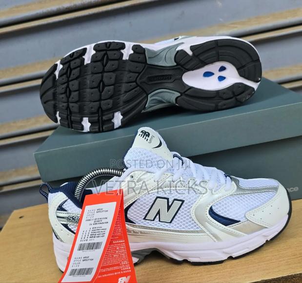 New Balance 530 Black and White - thumbnail 4