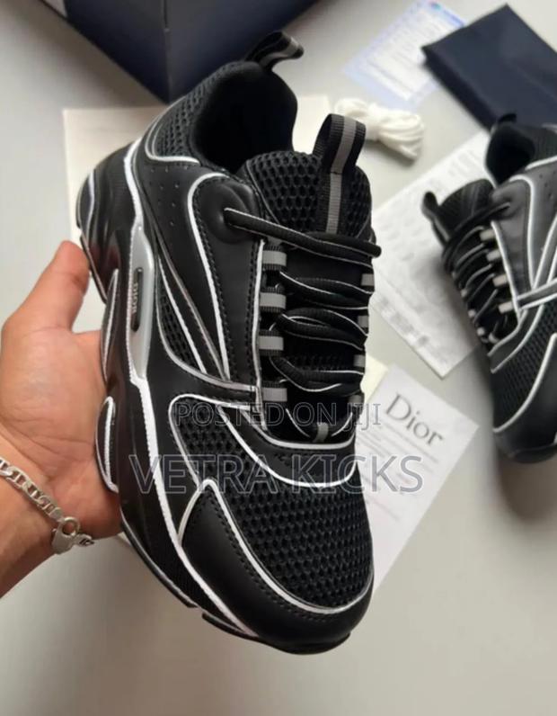 Dior Sneakers Available - thumbnail 3