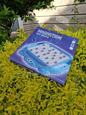 Magnetism Ball Game - thumbnail 2