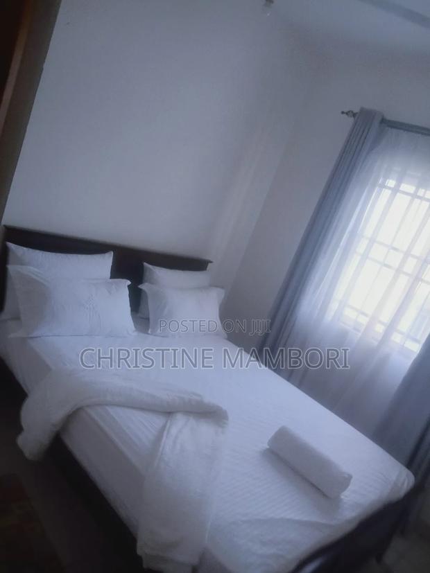 2 Bedroom Airbnb - thumbnail 12