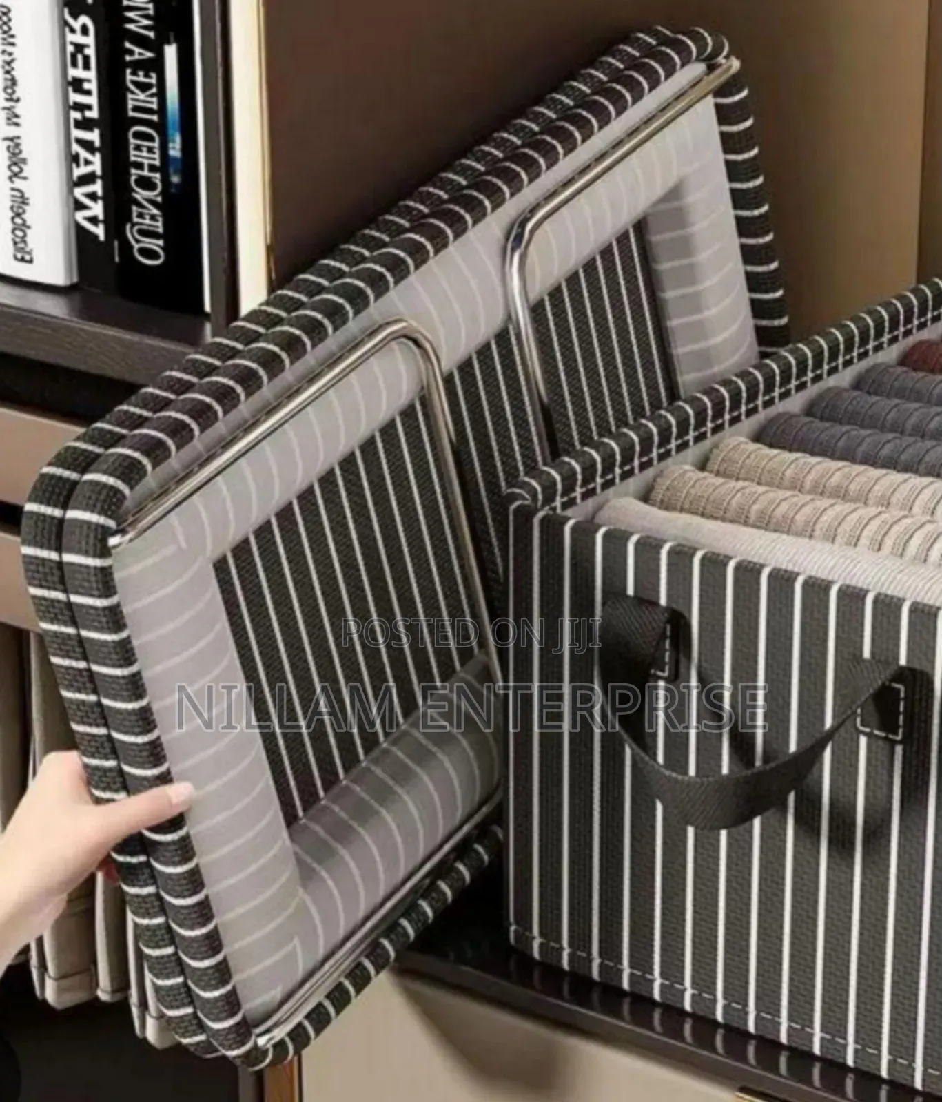 Stripped/Checked Organiser