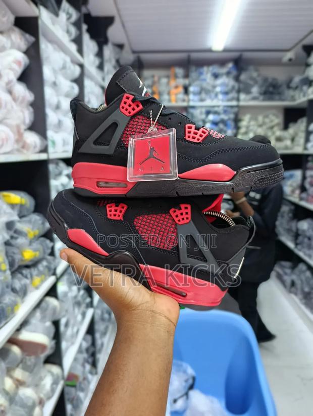 Jordan 4 Retro Red Thunder - thumbnail 2