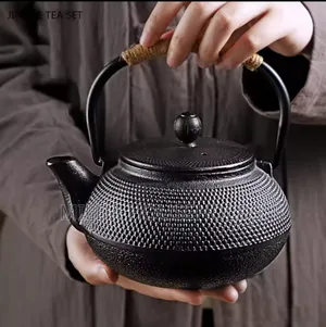 900ml Cast Iron Set Teapot