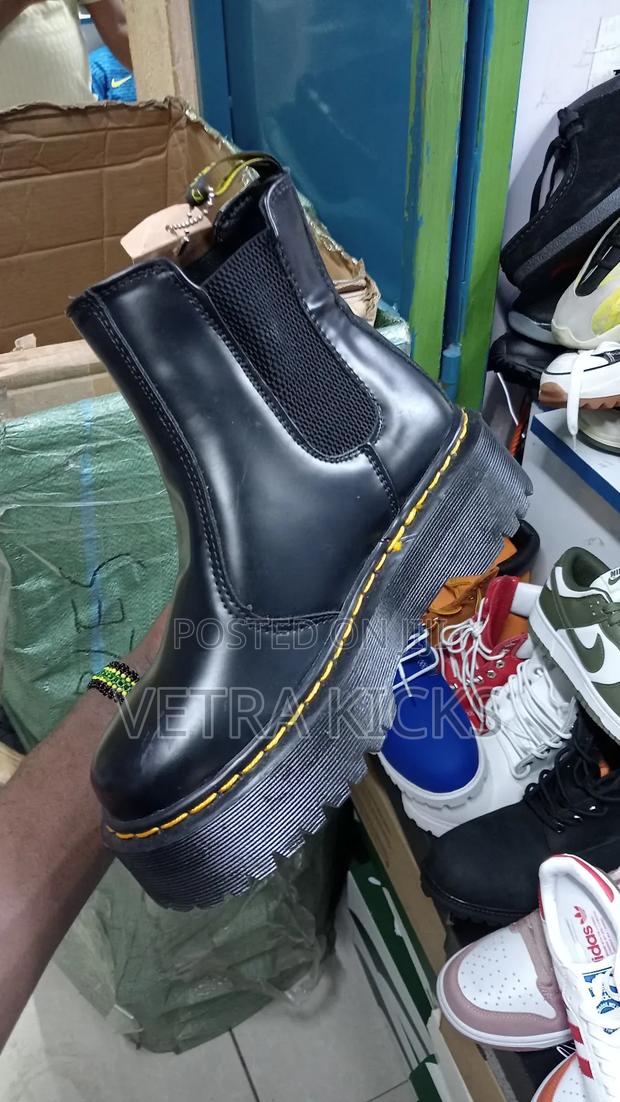 Dr Martins Boot All Black - thumbnail 3