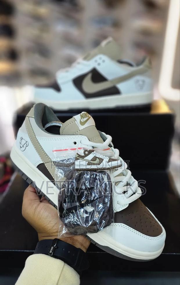 Air Jordan 1 Low Cut Sb Dunks Collection - thumbnail 3