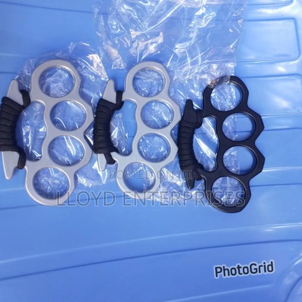 Quality Brass Knuckles - main view