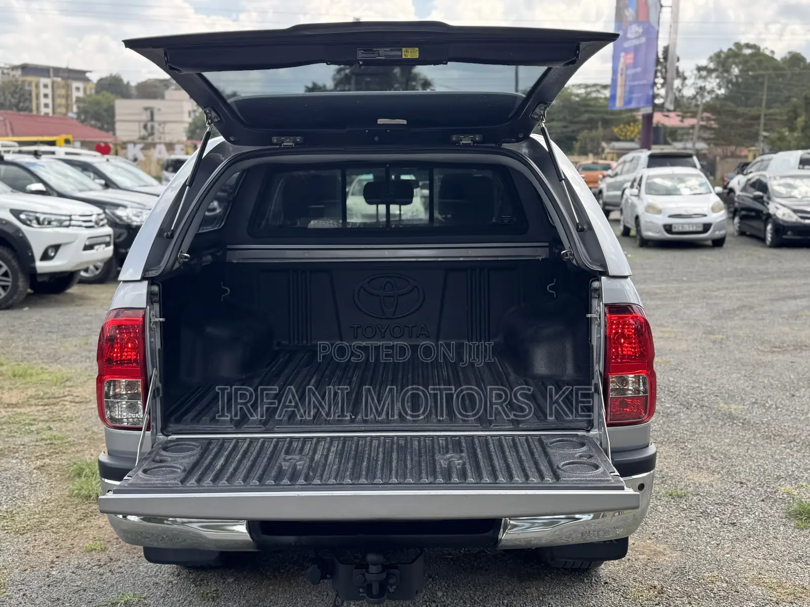 Toyota Hilux Revo Double Cab Deisel 2.4 AWD 2019 Silver