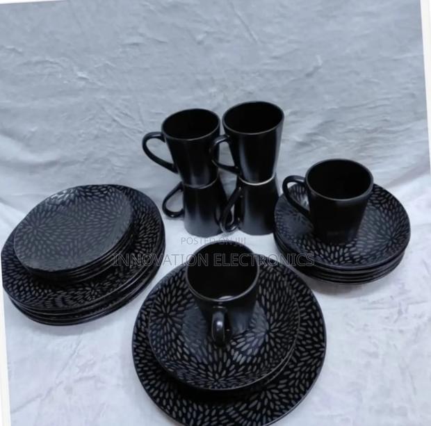 24 Pieces Black Leaf Dinner Set