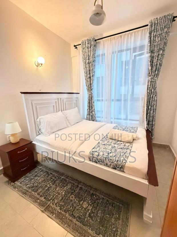 The Hideout Furnished One Bedroom Airbnb Newr TRM - thumbnail 6