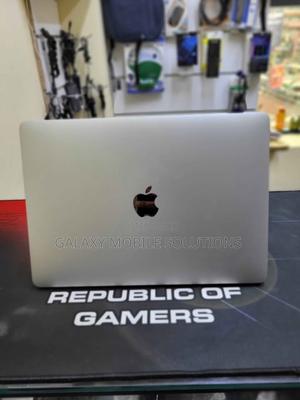 Laptop Apple MacBook 2018 16GB Intel Core i7 SSD 256GB