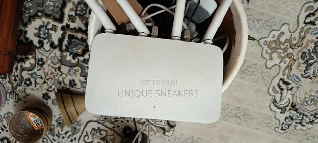 Tenda Router
