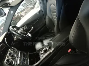 Mercedes-Benz C220 2019 Green