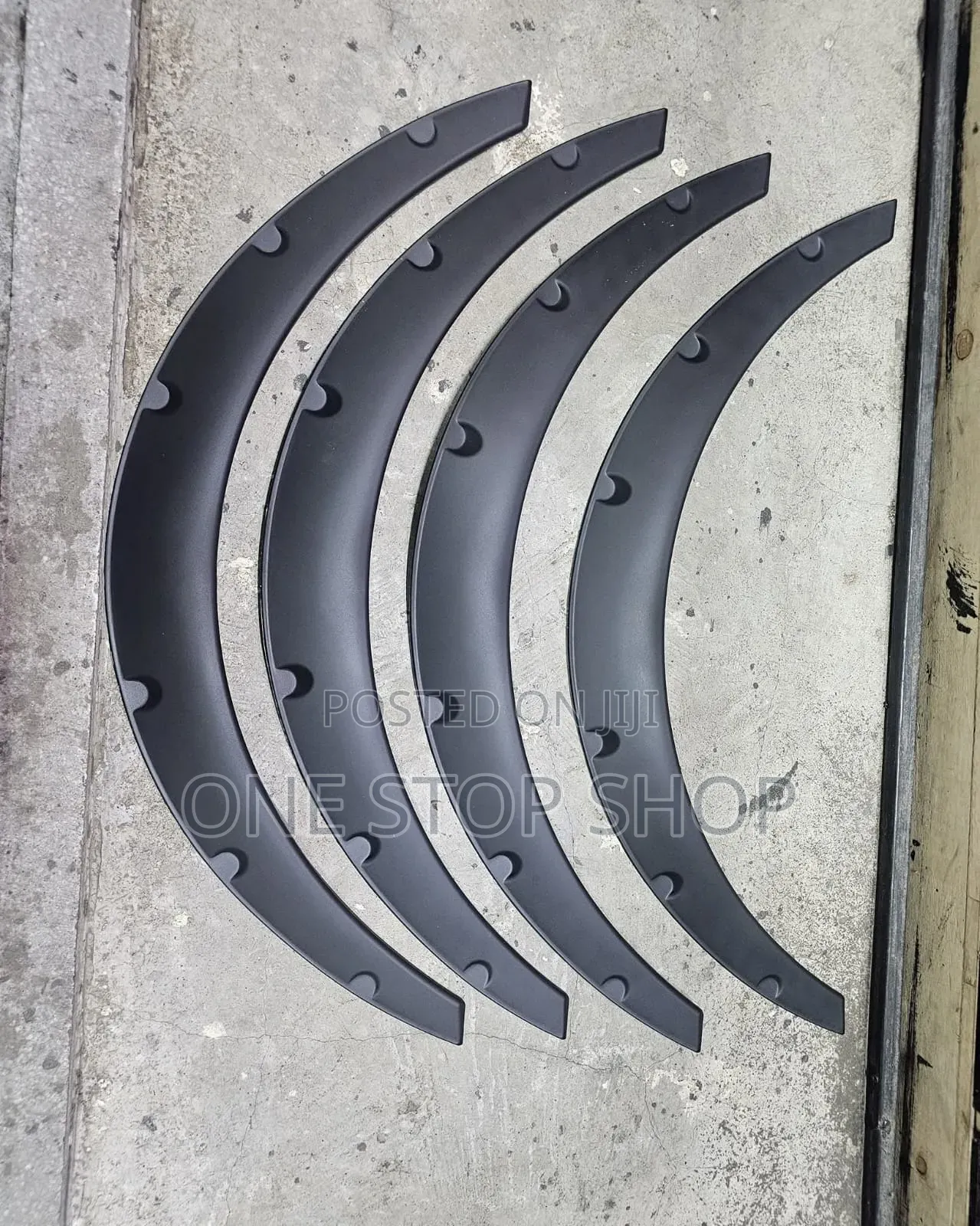 4pc Universal Plastic Wheel Arch Molding