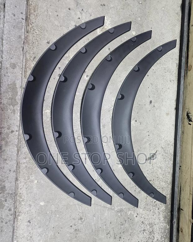 4pc Universal Plastic Wheel Arch Molding