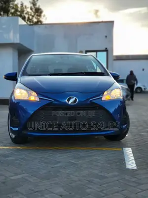 Toyota Vitz 1.0 FWD 5dr 2018 Blue