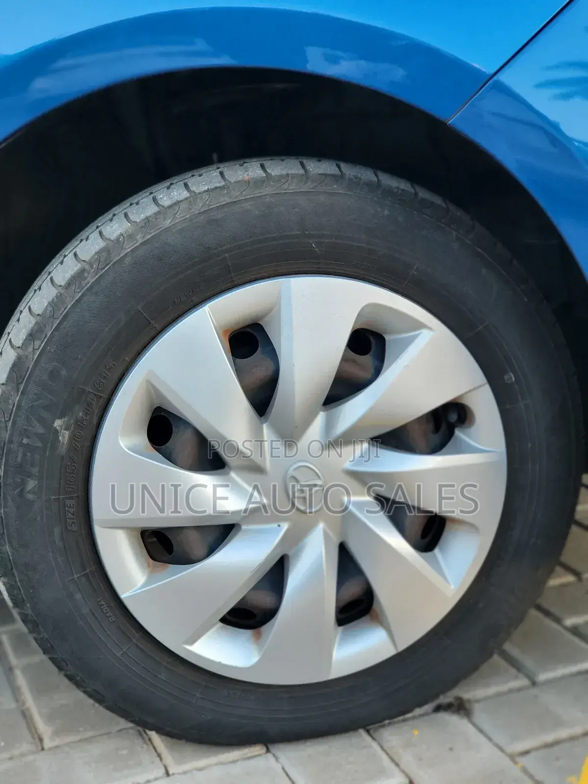 Toyota Vitz 1.0 FWD 5dr 2018 Blue