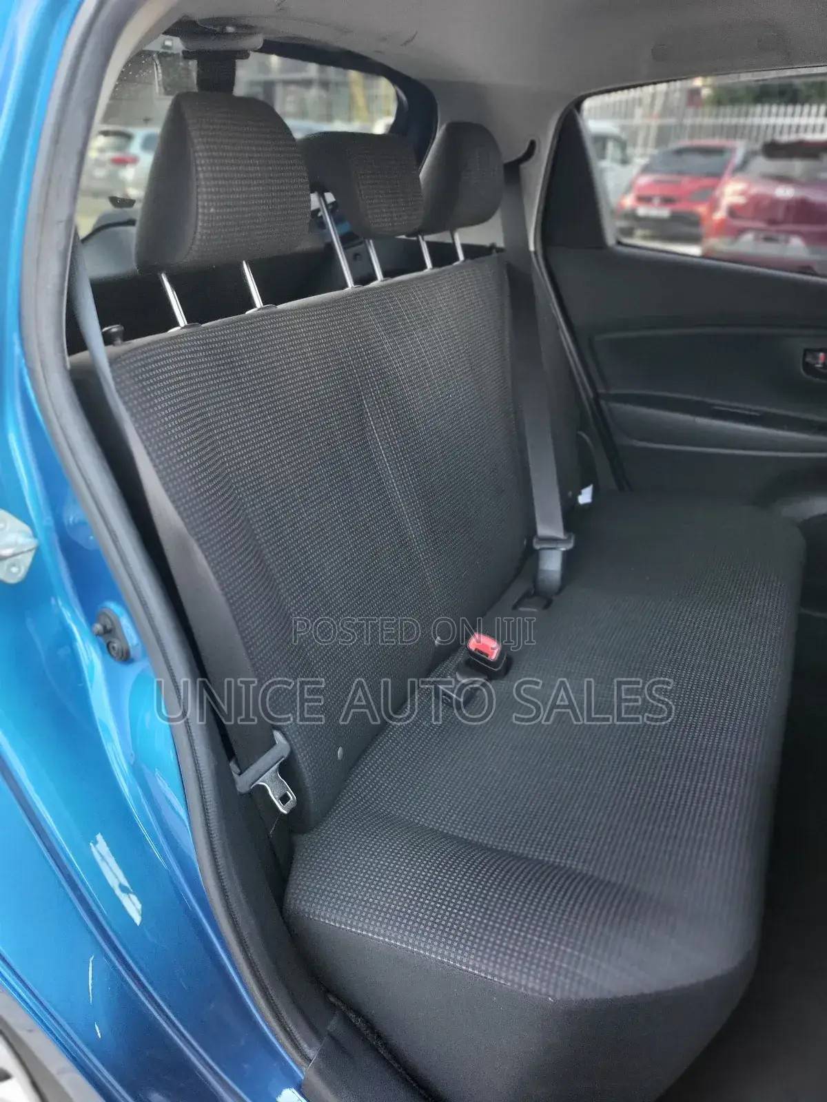 Toyota Vitz 1.0 FWD 5dr 2018 Blue
