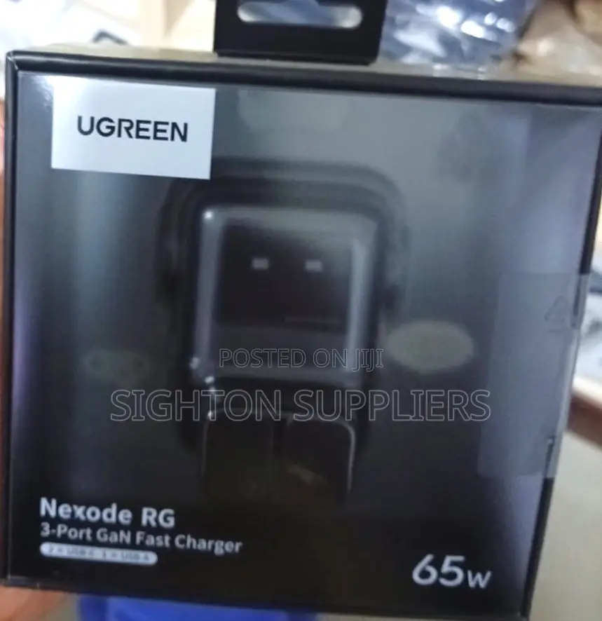 Ugreen Uno Robot 65w 3-Port Gan Fast Charger