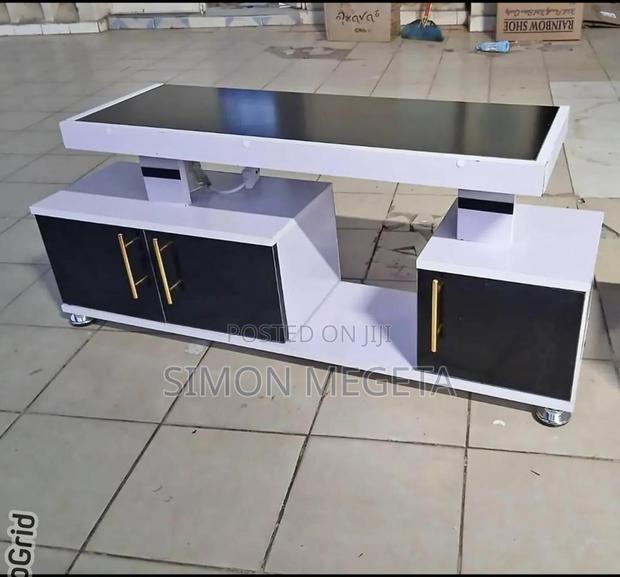 Instabul Tv Stand in Stock
