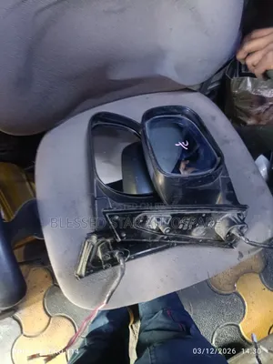 Toyota Ractis 2008 Side Mirror