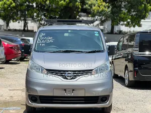 Nissan NV200 2018 Gray